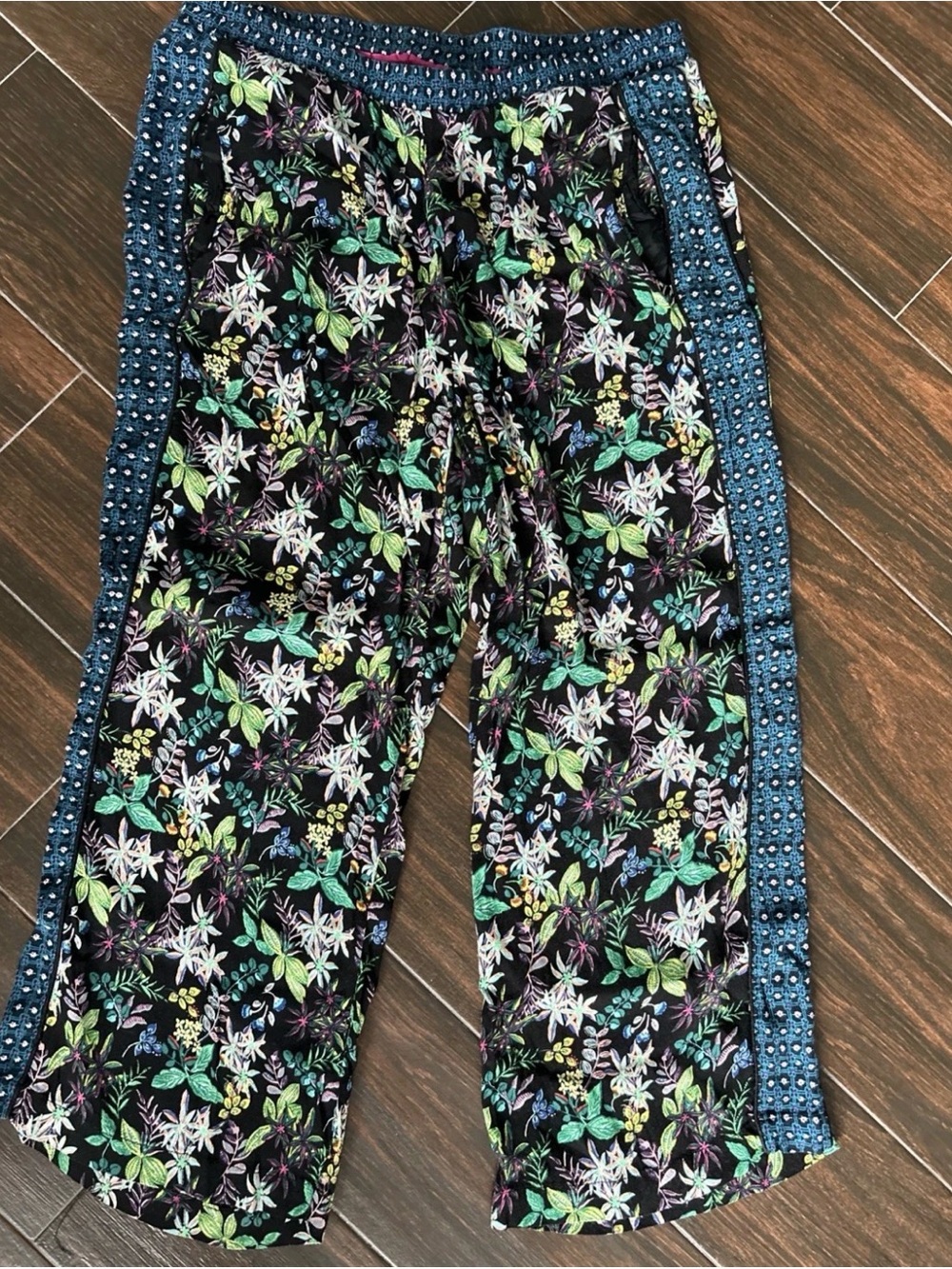 Attitwa By Anthropologie Floral Flocked Wide Leg Pants Size M Cropped